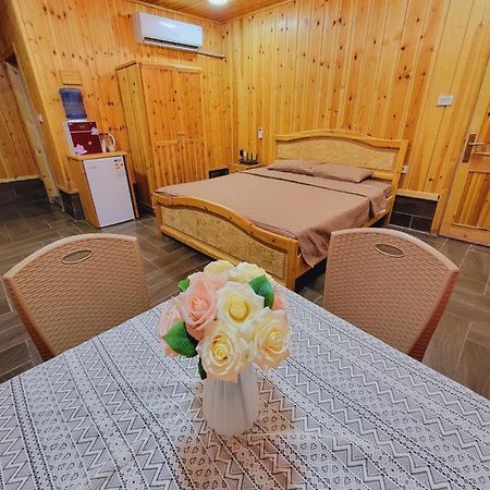 Atoom Lodge Джераш Екстериор снимка