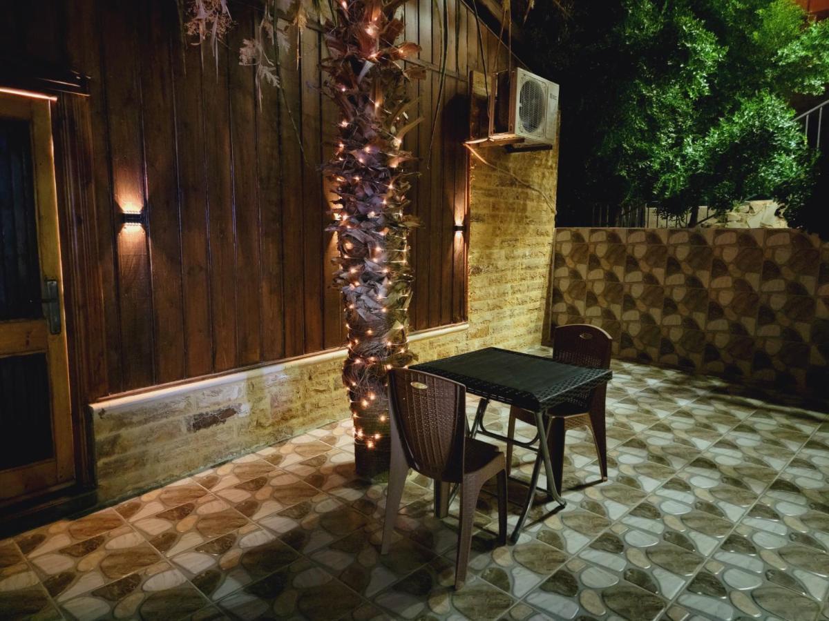 Atoom Lodge Джераш Екстериор снимка
