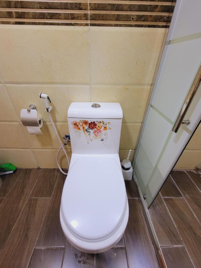 Atoom Lodge Джераш Екстериор снимка