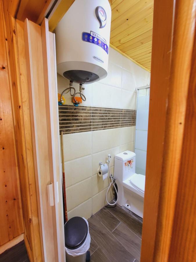 Atoom Lodge Джераш Екстериор снимка