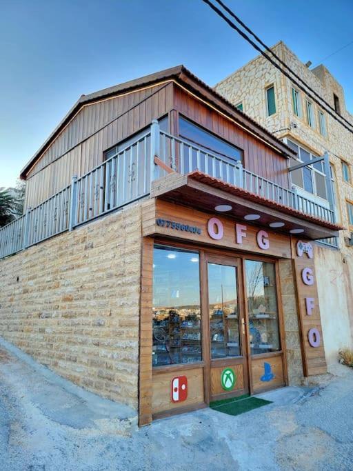 Atoom Lodge Джераш Екстериор снимка