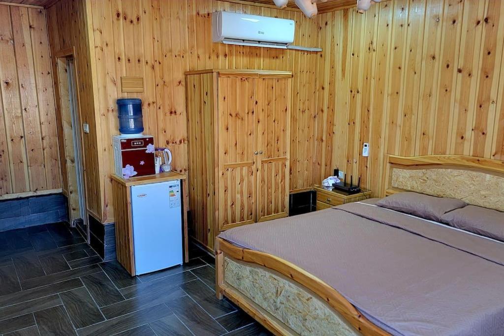 Atoom Lodge Джераш Екстериор снимка